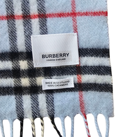 Beautiful Burberry Csshmere Classic Plaid Scarf -Blue, Black, White, Red - Picture 7 of 9
